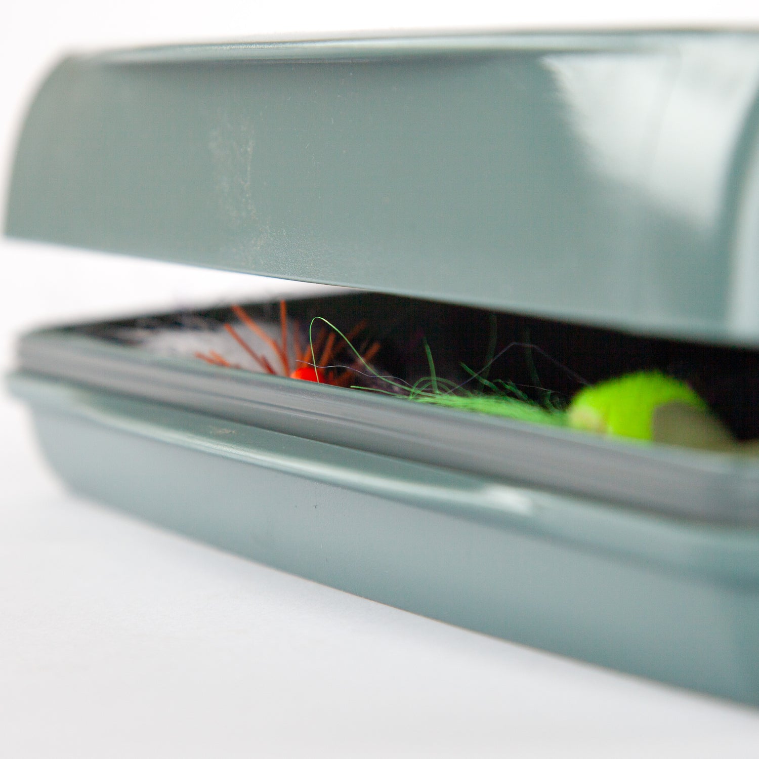 Smoke Grey | close up cracked open